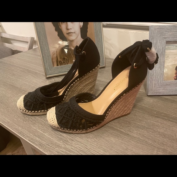 Wedged heels - Picture 3 of 4